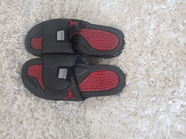 Men flip flop