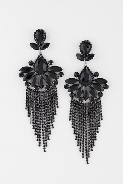 DROP EARRINGS