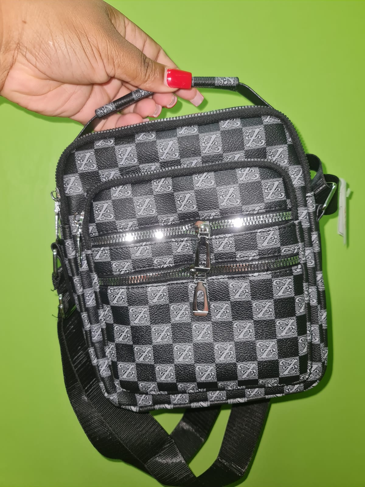 CROSS BODY BAGS