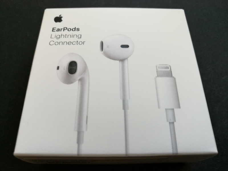 EARPOD LIGHTNING CONNECTOR